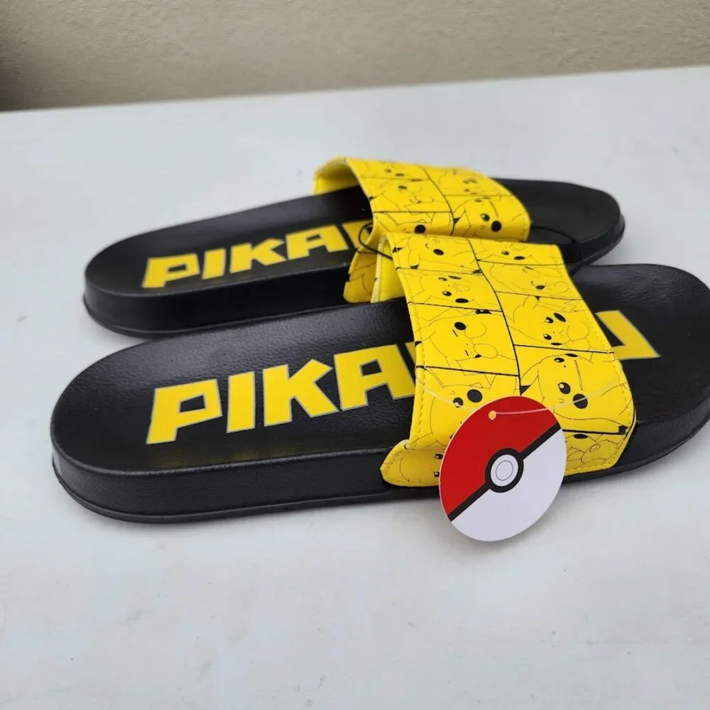 NEW Men's Size 7 Sandals Pikachu Pokemon Yellow Black NEW NWT Slides Pokémon Bra